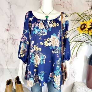 Liberty Love gorgeous floral print peasant top